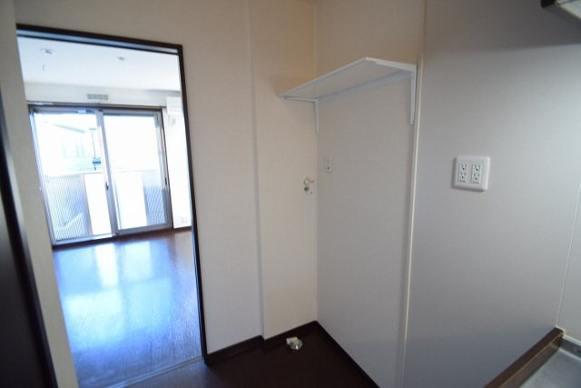 メゾンドアルモニーのその他|室内洗濯機置き場