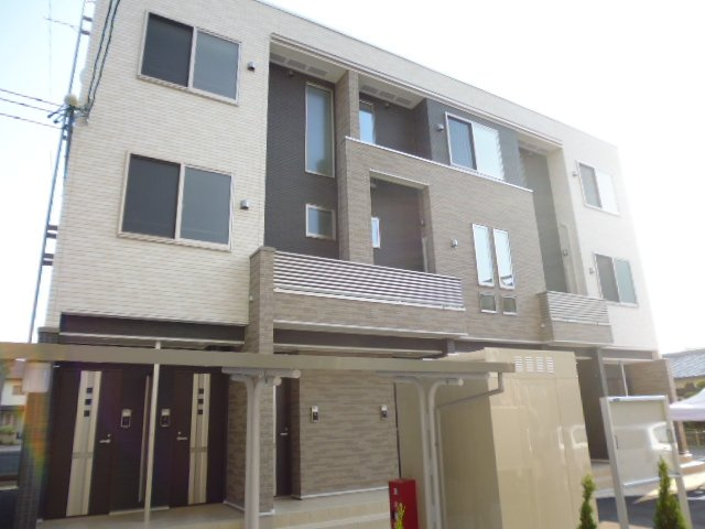 倉敷市老松町３丁目のアパートの外観