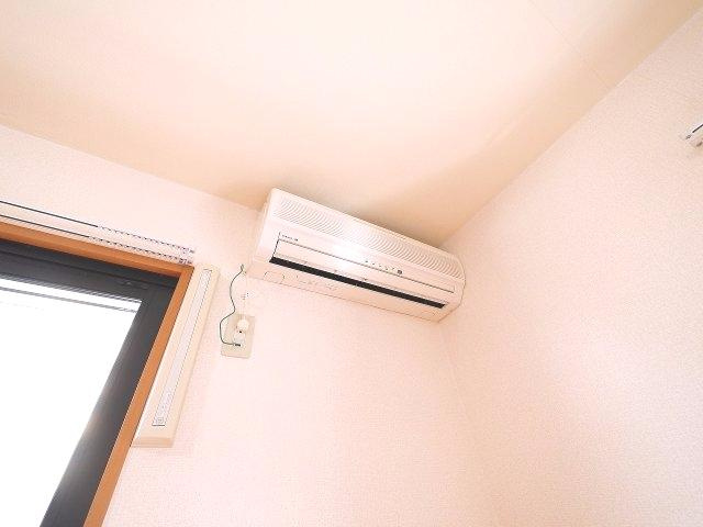 グランドゥール西大寺の設備|エアコン