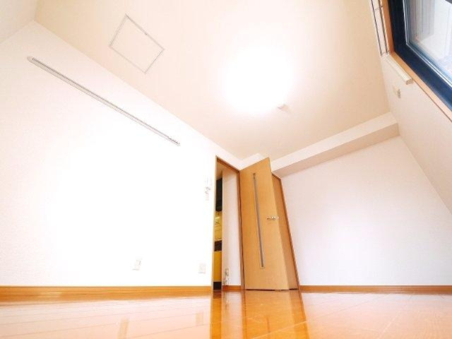 グランドゥール西大寺の洋室|スタンダードな洋室です