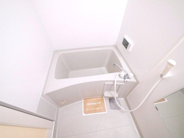 グランドゥール西大寺の浴室|きれいなお風呂です