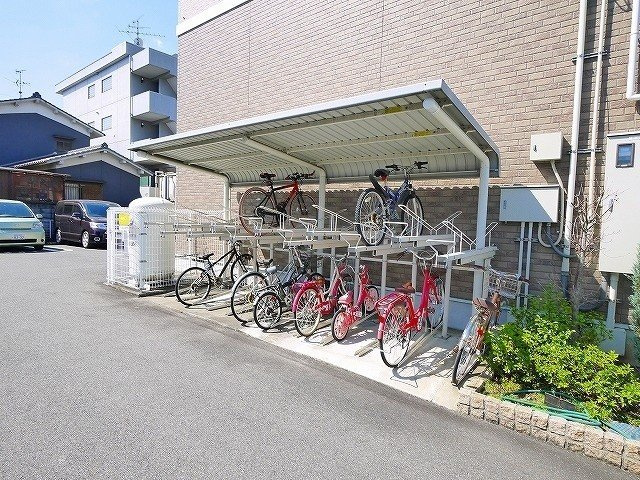 ウエストアルカディアのその他共用部分|自転車置き場