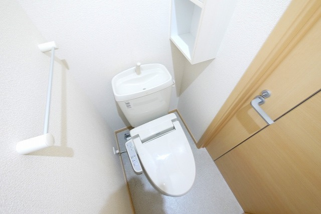 サンライズ大安のトイレ|落ち着いたトイレです