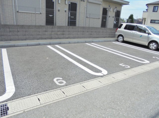 【駐車場】