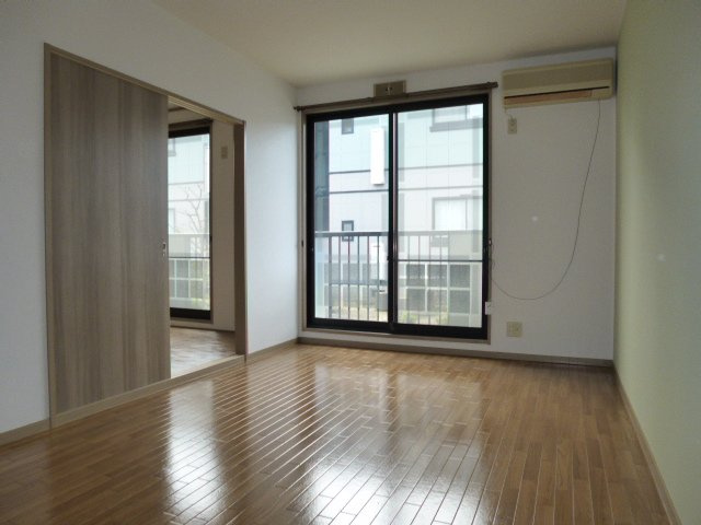 ラピュータ大島Ａの居間・リビング