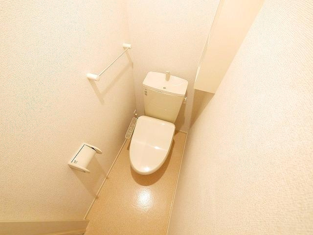 イターナルパレスⅡのトイレ|清潔感のあるトイレです