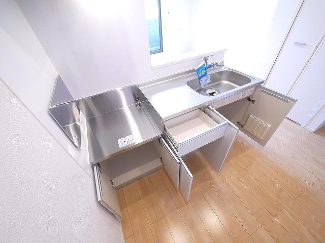 イターナルパレスⅡのキッチン|キッチンでお料理をお楽しみください