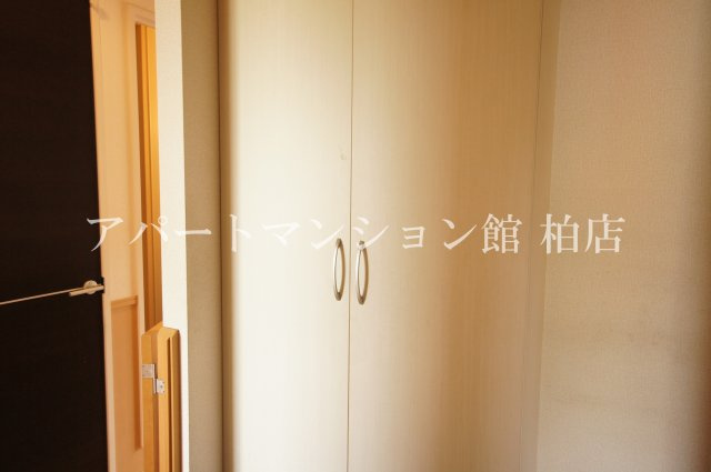 フローラルＡの玄関