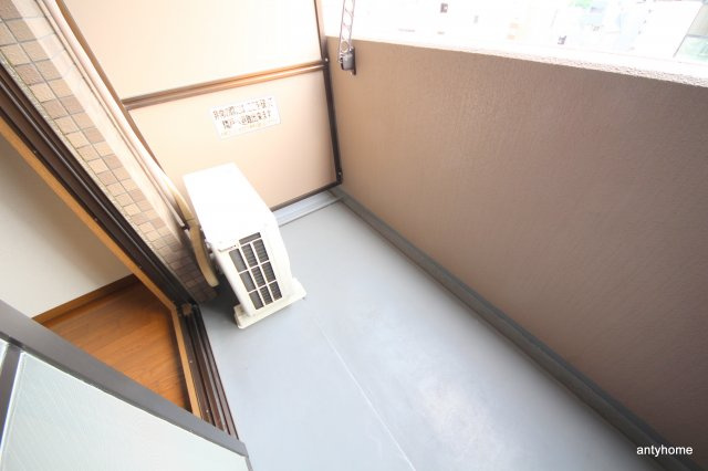 リーガル天神橋　仲介手数料無料のバルコニー