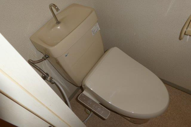 アブニール吉富Ａのトイレ|ウォシュレット
