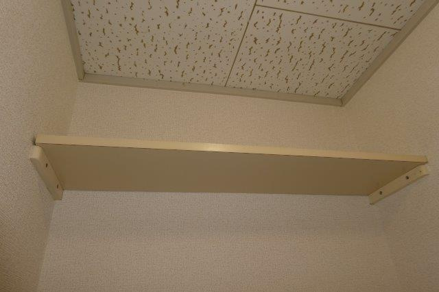 アブニール吉富Ａのトイレ|トイレ棚