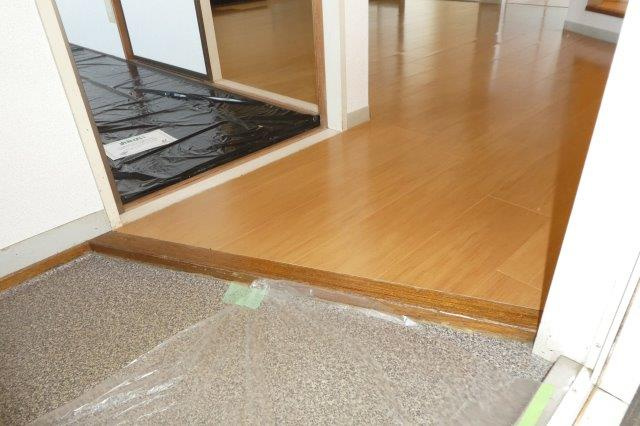 アブニール吉富Ａの玄関