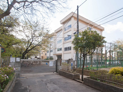 【周辺】 | 中葛西5丁目1号棟 | 江戸川区立第四葛西小学校　距離560m