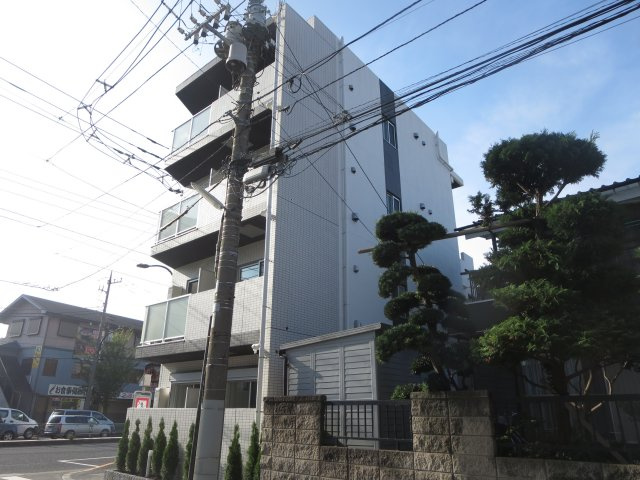 アルバ セッテの外観
