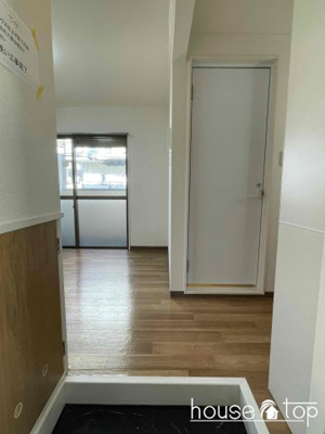 【玄関】 | プチ里中　（鳴尾駅） | プチ里中のエントランスです♪