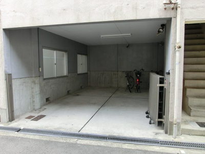 【その他共用部分】 | 竹内マンション | 雨ニモ負ケズ、自転車置けます♪