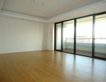 港区六本木１丁目の賃貸マンションの居間・リビング|他タイプ参照