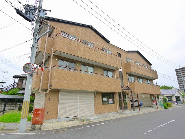 メゾン幸2号館の外観