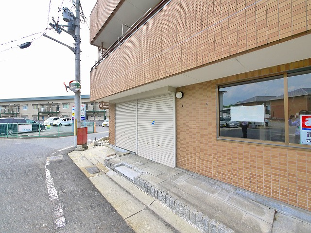 メゾン幸2号館のエントランス
