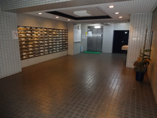 【エントランス】