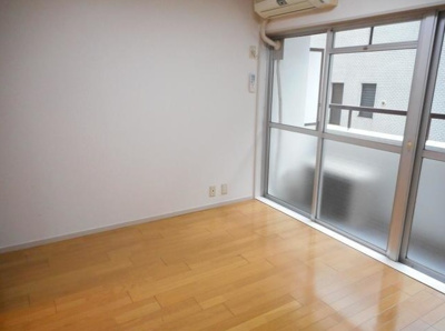 【居間・リビング】 | 第１５宮庭マンション