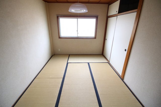【寝室】