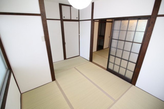【寝室】