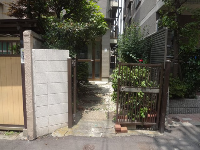 【エントランス】 | 岩崎ビル