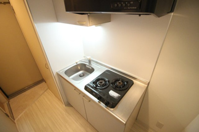 【キッチン】 | S・Eファースト | ２口のガスのシステムキッチン