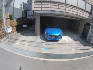 【駐車場】