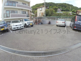 【駐車場】