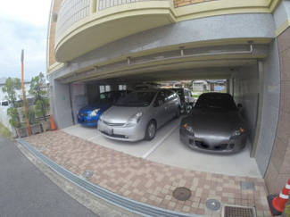 【駐車場】