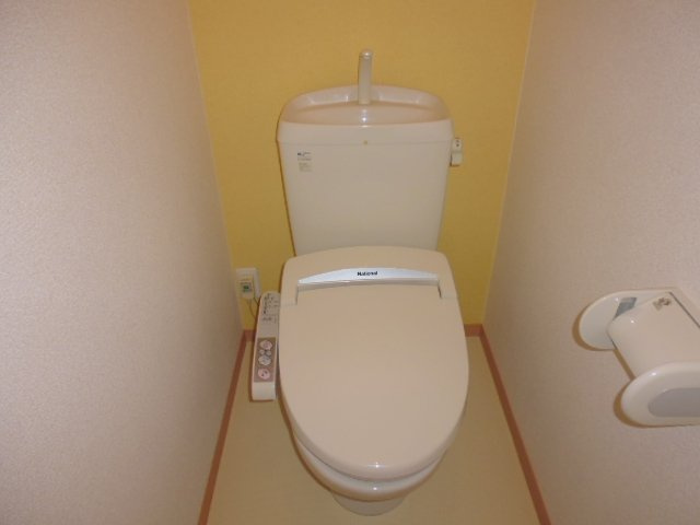 フォルトゥーナカーサＢのトイレ|ウォシュレット