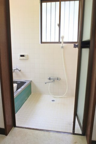 中澤邸貸家の浴室