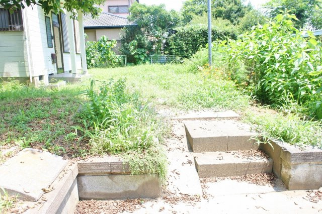 中澤邸貸家の庭