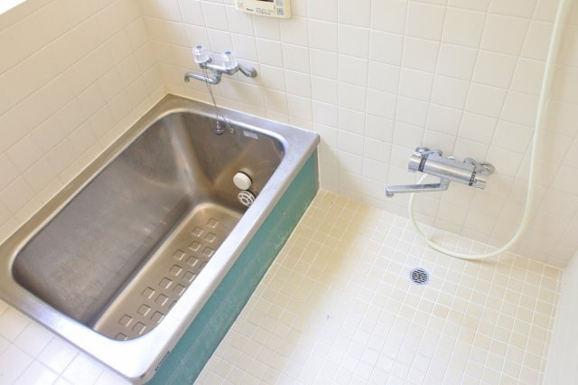 中澤邸貸家の浴室