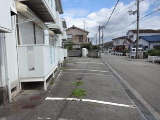 【駐車場】 | 駐車場１台込み！