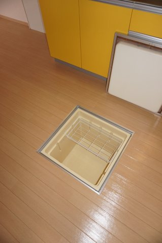 山手ヒルズ壱番館の収納|山手ヒルズ壱番館　床下収納庫
