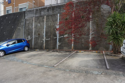 【駐車場】 | 山手ヒルズ壱番館 | 山手ヒルズ壱番館　駐車場