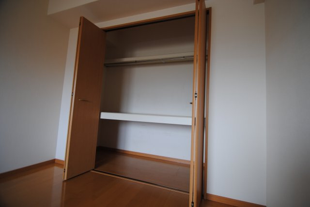 ドミールパレス櫛原の収納|同タイプ別室（イメージ写真）