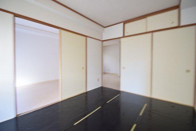 パールハイム市川の収納|押入れ収納