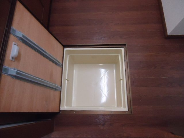 ラ・メール城脇の収納