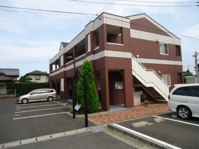 ラ・メール城脇の駐車場