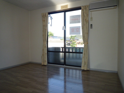 【居間・リビング】 | 生坂サンプラザ | 洋室