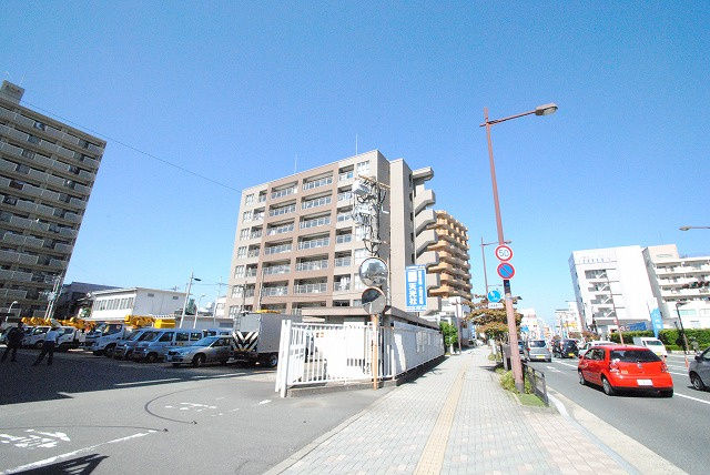 ケープラスの外観