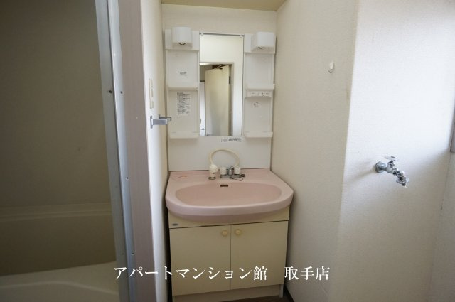 ソレーユ大海の独立洗面台