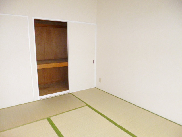 サンパークハイツの収納