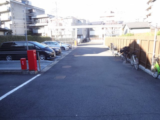 【駐車場】