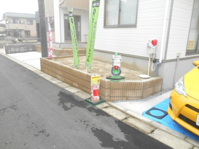 【前面道路含む現地写真】 | 春日部市　米島　9期　全１棟　1号棟 | カーナビで春日部市米島11-15付近です。