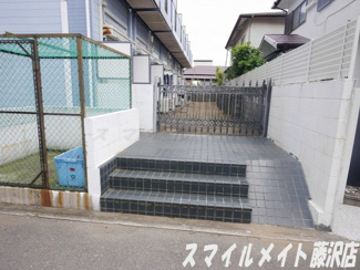 【エントランス】 | 株式会社スマイルメイトでは契約金のクレジット決済も可能です♪
